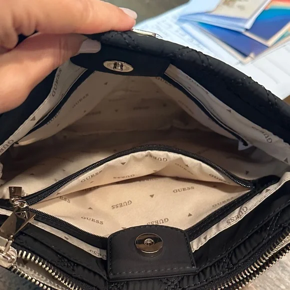 NEW & UNUSED Guess Quilted Black Shoulder Bag - Picture 6 of 9